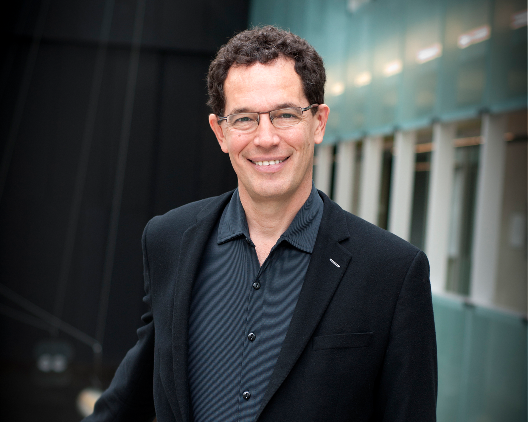 Portrait of Perimeter Institute's Director Neil Turok 